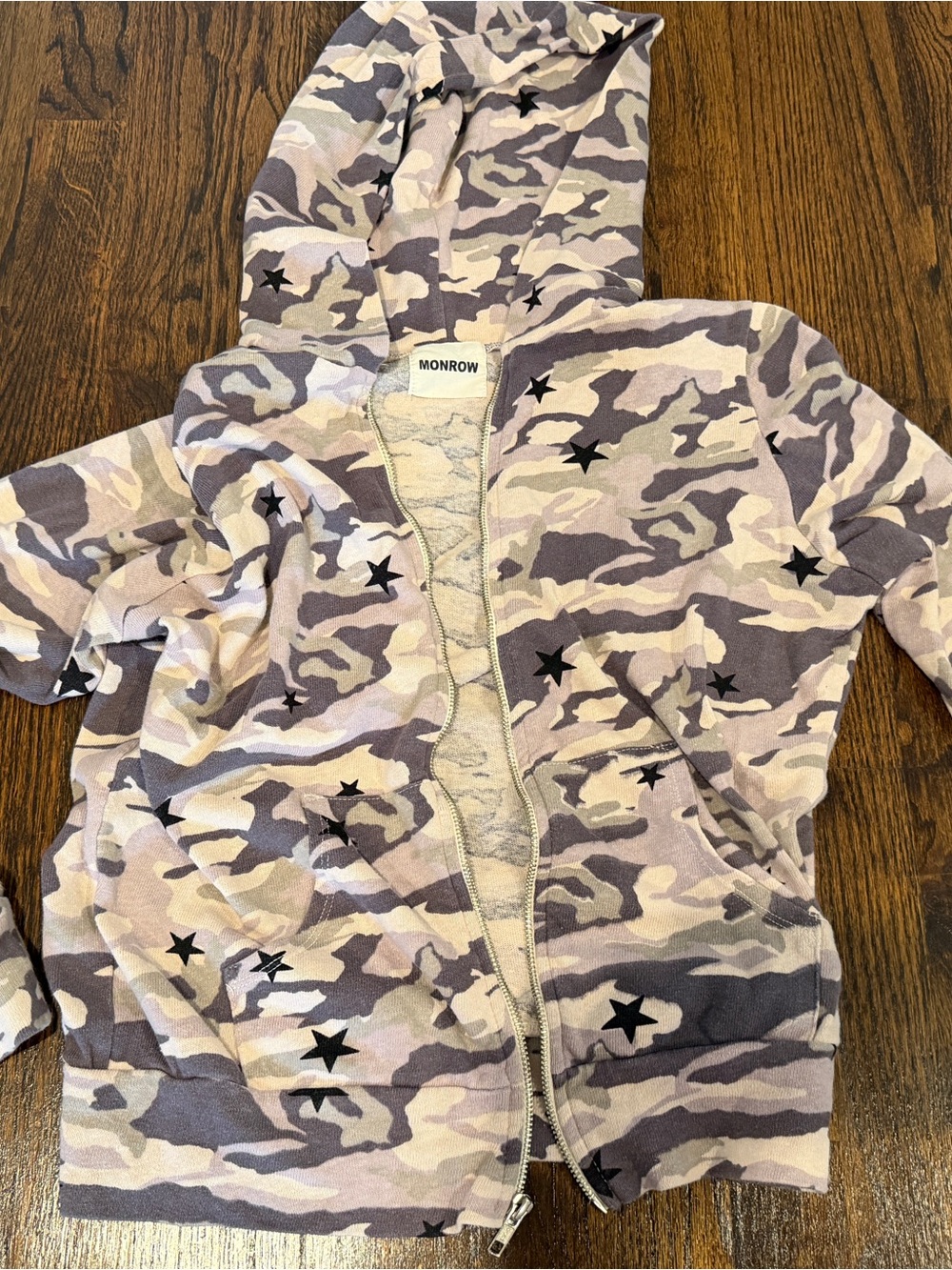 Monrow Women’s Camo Zip Hoodie with Star Print